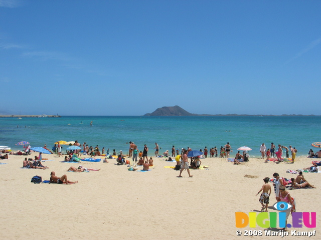 27656 People on beach at Corralejo Isla de los Lobos backdrop